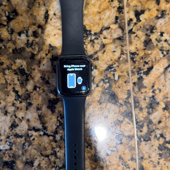 Apple Watch 2nd Gen SE 40mm